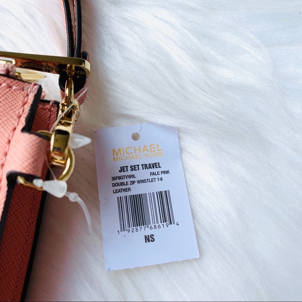 MICHAEL KORS LARGE DOUBLE ZIP WRISTLET PALE PINK - Picture 4 of 6